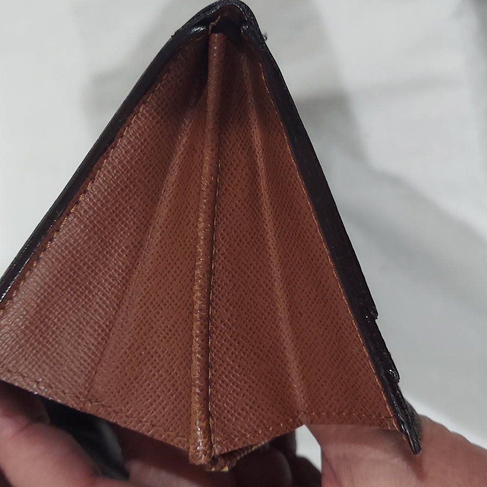 Authentic Louis Vuitton Long Monogram Sara Wallet - Picture 8 of 11